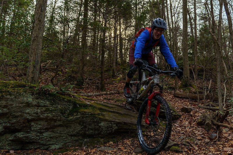 LEARN TO MOUNTAIN BIKE: Gravity Mountain Biking Image